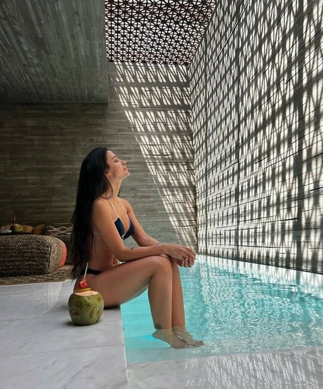 Mariana Nolasco セックスポルノスター 画像