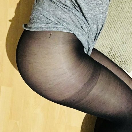 bbella69 スター 裸 画像