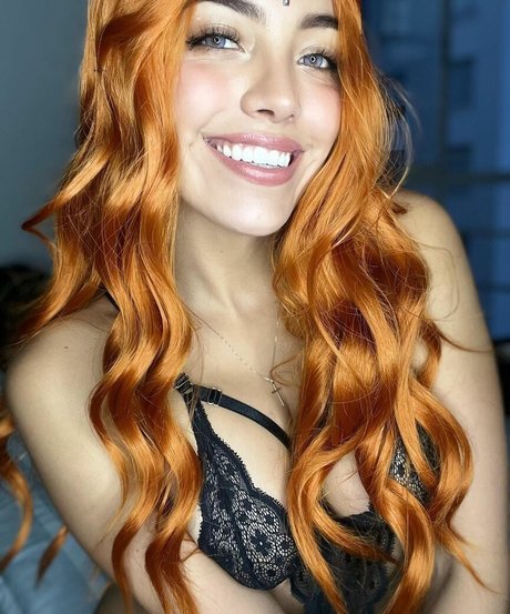 Karen Garzon 最高のスター 写真