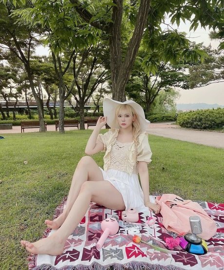 ウェブカメラ オンリーファンズ えろ ギャラリー