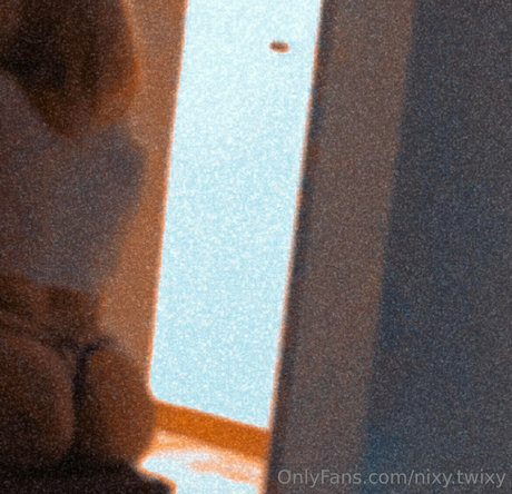 nixy twixy アダルトスター アーカイブ