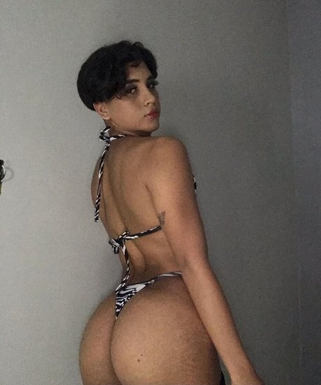 ヘンタイオンリーファンズ ホット裸 画像