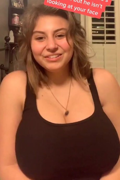 Caroline Casbon 完璧なポルノスター 写真