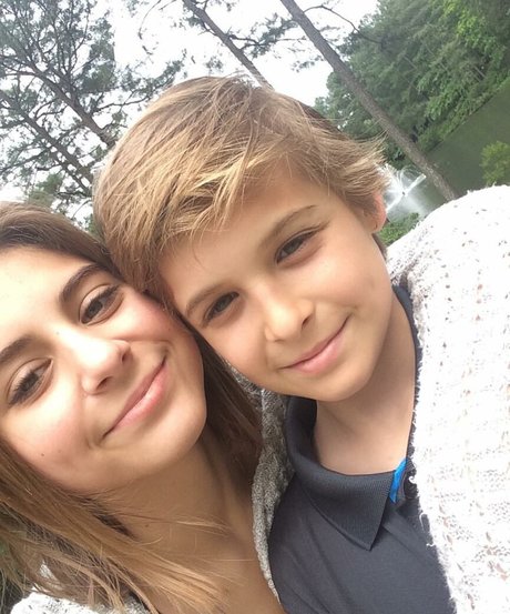 熟女メガネOnlyFans 無料ポルノ 画像