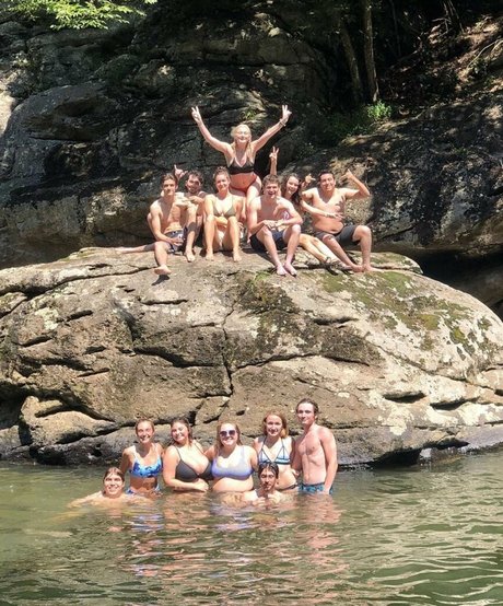 ワークアウト オンリーファンズ 裸 写真