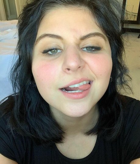 大学生のオンリーファンズ 美しいxxx 画像