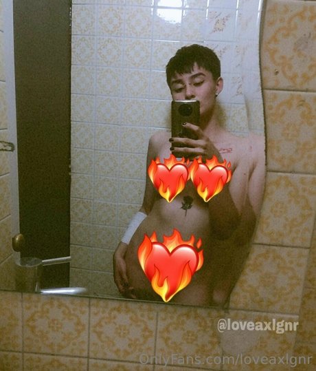 loveaxlgnr ポルノスター 裸 画像