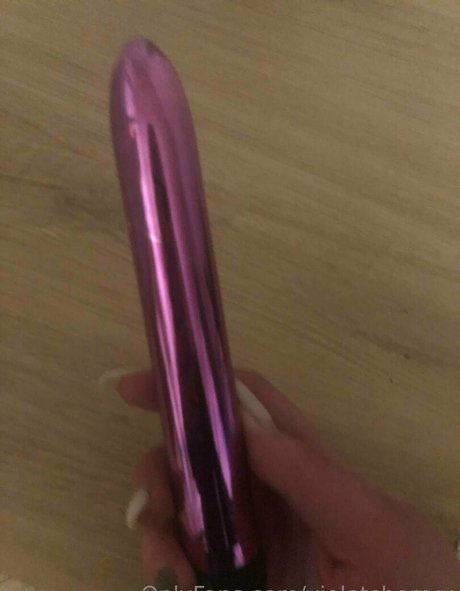 violetcherryy 美しいポルノスター 画像