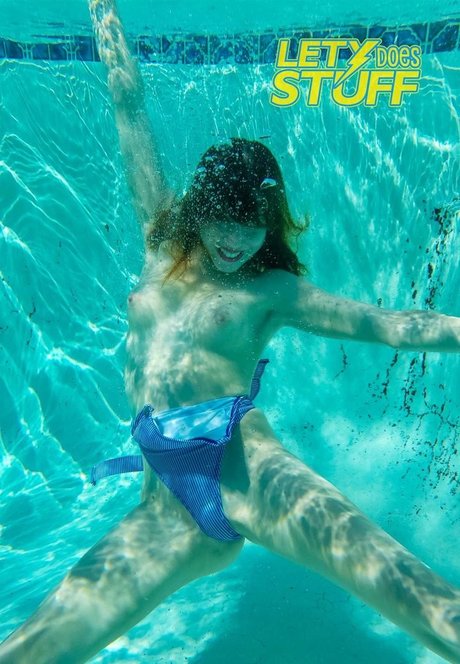 曲線美のクーガーOnlyFans セクシーxxx 写真