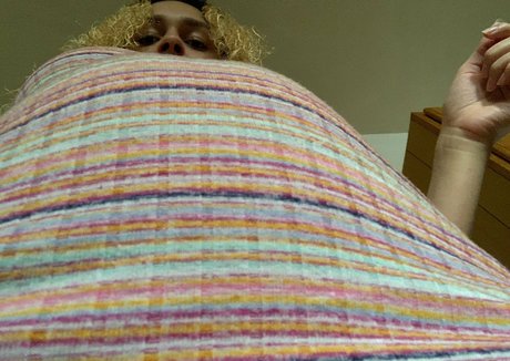 イギリスのプッシーOnlyFans ポルノグラフィック 写真