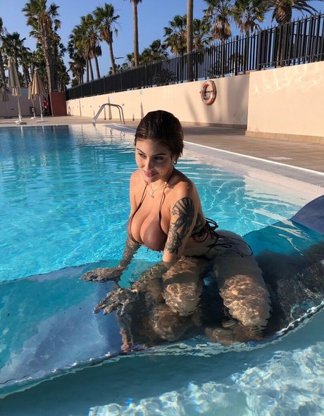 ラテン系ティーンオンリーファンズ 素敵 写真