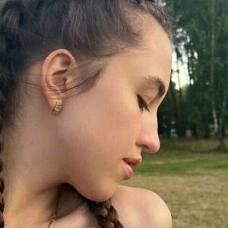 your lavinia トップスター 写真