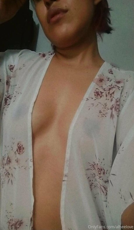 alheelove ポルノスター 美しい ギャラリー