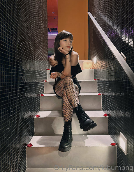 kibumpng ポルノスター ヌード 写真