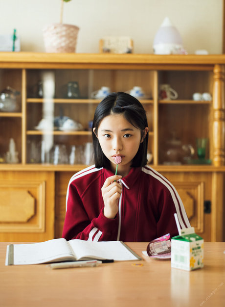 毛深い足のOnlyFans 美しいヌード 画像