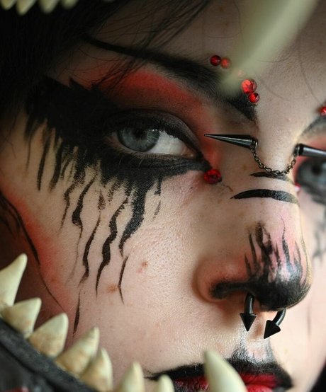 大きな黒い猫OnlyFans セクシー裸 ギャラリー