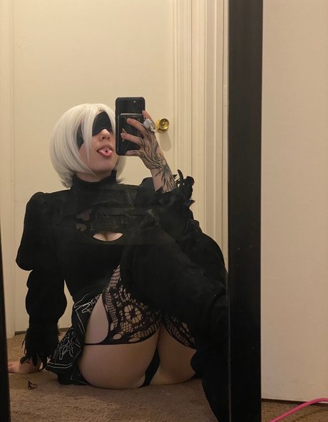 ダーティトークオンリーファンズ 無料ヌード 写真