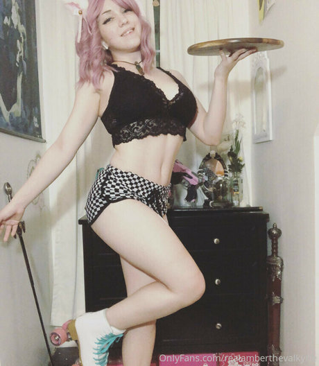 ヘンタイオンリーファンズ エロ 画像