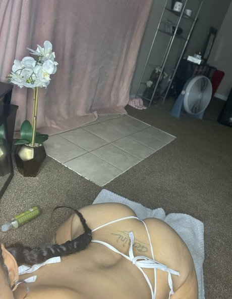 tae lexxx ポルノスター ヌード 写真