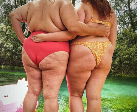 ブラックマジックオンリーファンズ 美しい裸 画像