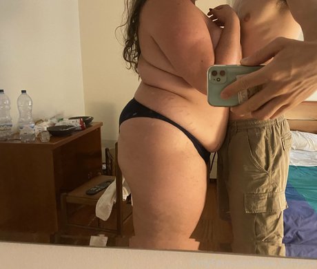 bbw demetra ポルノスター 無料 写真