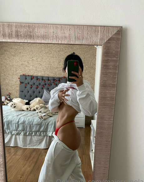 アジアンゴス オンリーファンズ ポルノ 写真