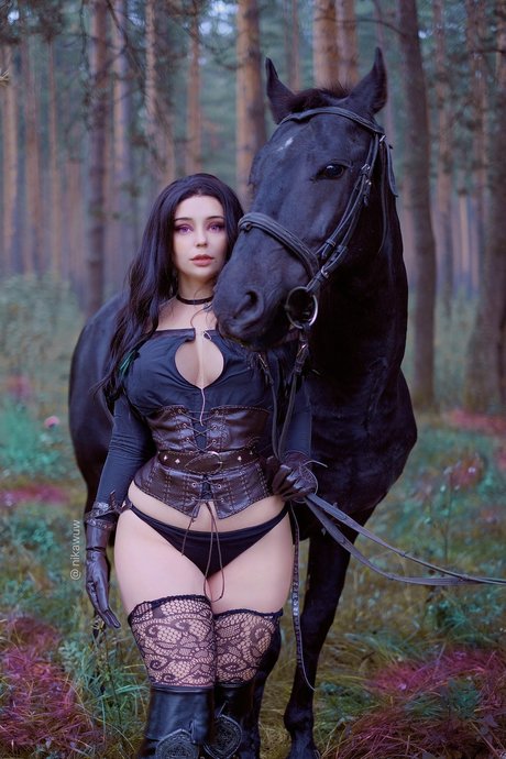 Nikawuw アートモデル 画像