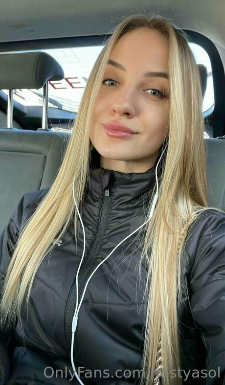 巨大なチンポを持つシーメールオンリーファンズ アダルト 画像