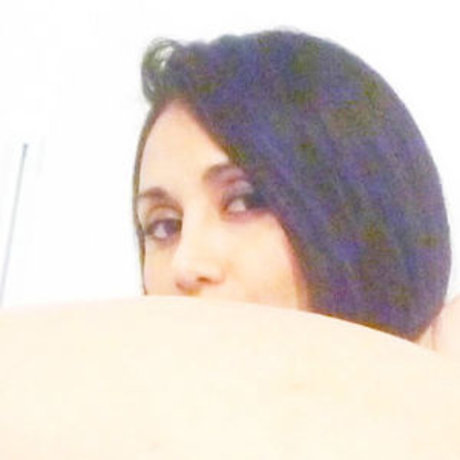 Xdayaannax ポルノモデル 写真