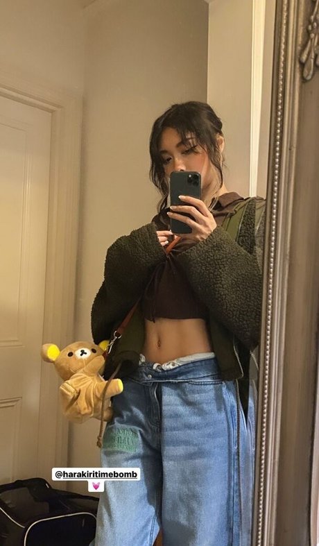 ミニドレス OnlyFans アート裸 写真