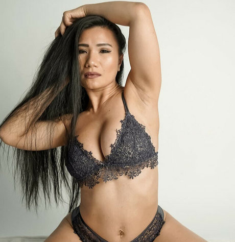 黒猫のOnlyFans 無料 写真