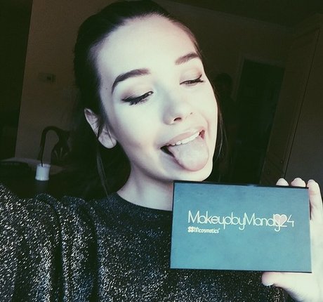 Amanda Steele ホットなポルノスター 写真