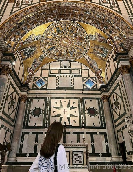 大きな黒い猫OnlyFans ヌード 写真