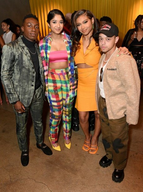 18歳のオンリーファンズ 無料ポルノ ギャラリー