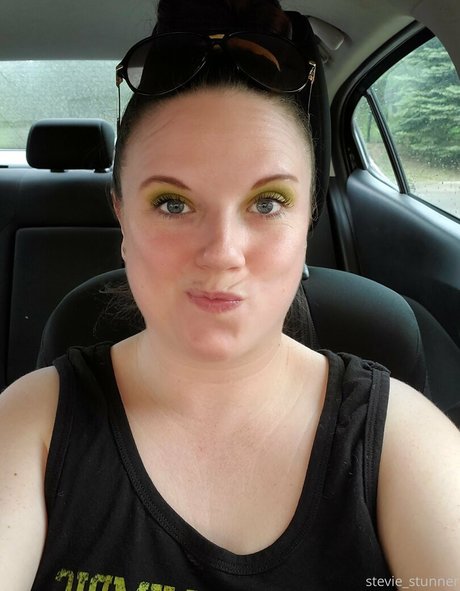 stevie stunner ホットなポルノスター ギャラリー