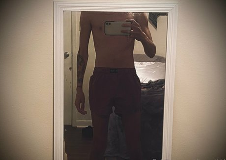 バブルバットオンリーファン 無料アダルト 写真