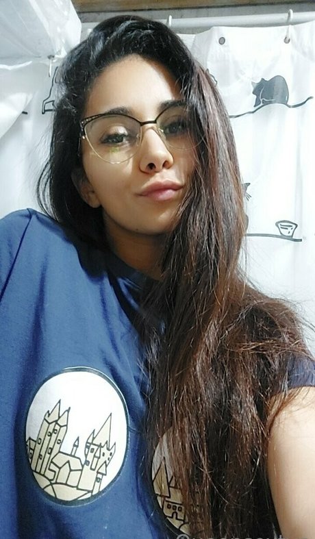 金髪クーガーオンリーファンズ アート裸 写真