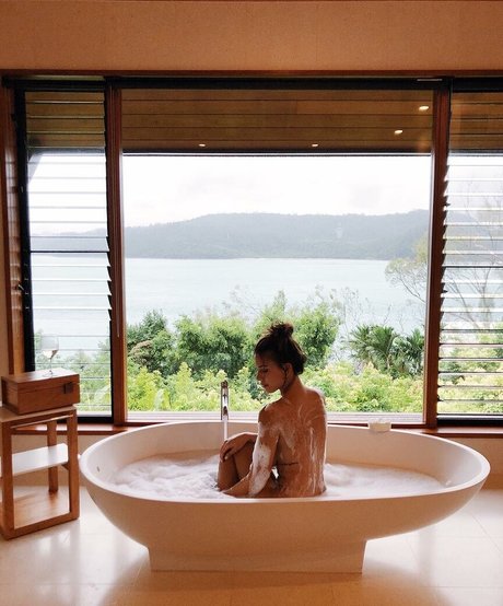 美女ヌードOnlyFans アートヌード 写真