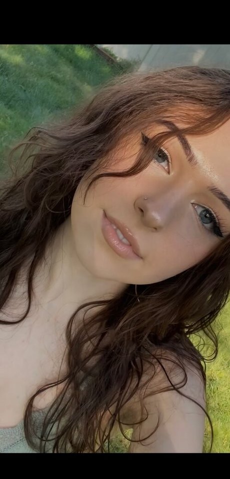 ママの足OnlyFans セクシーxxx ギャラリー