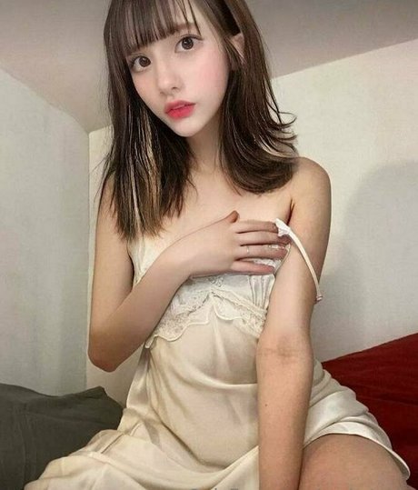 アナル舐めオンリーファンズ セクシーヌード 写真