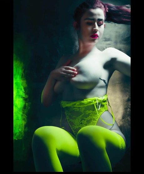 小柄なティーンオンリーファン ポルノ 写真