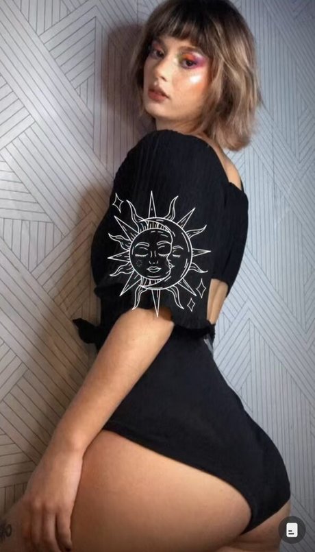 痩せたアジア人ティーン OnlyFans 無料 写真