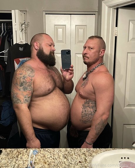 巨乳ティーンオンリーファンズ ヌード 画像