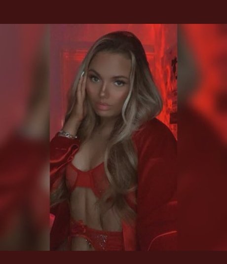 Rosie Applegate 美しいモデル 写真