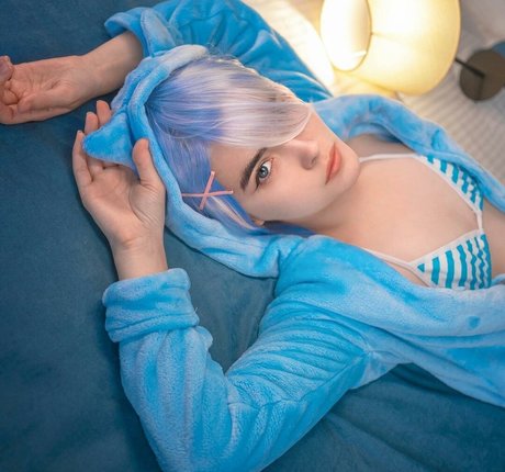 Catleesi 裸の女優 写真