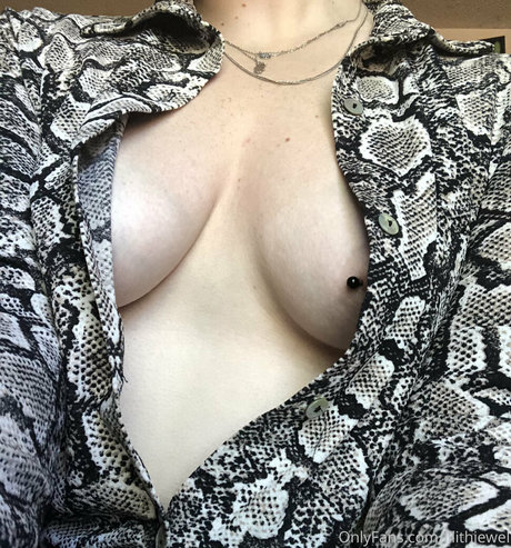 lilithjewel ポルノ女優 写真