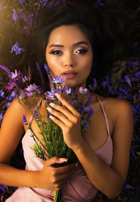 ぽっちゃり 主観視点 OnlyFans セクシーヌード ギャラリー