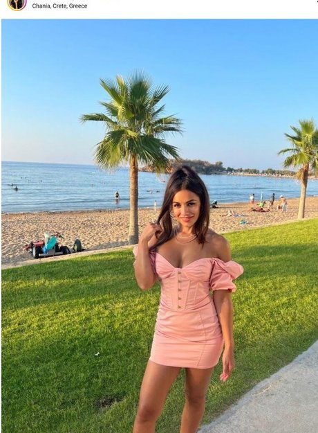 Saira Choudhry 独占ポルノスター 写真