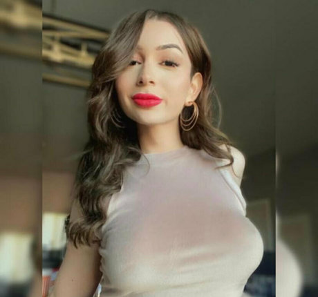 ポーグエボニーオンリーファンズ 可愛い 写真