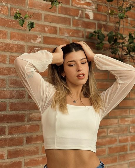 男性TikTokスターOnlyFans 美しい 画像